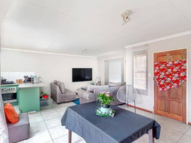 Townhouse for sale in Tembisa, Gauteng