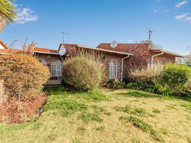 Townhouse for sale in Nooitgedacht, Gauteng