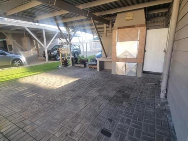 Townhouse for rent in Groot Brak Rivier, Western Cape