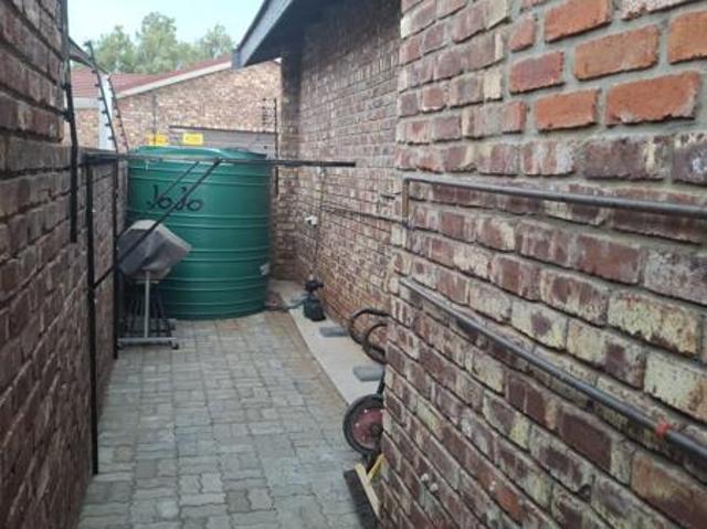 Townhouse for sale in Frances Baard, Northern Cape