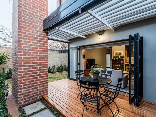 Townhouse for sale in Waterkloof, Gauteng