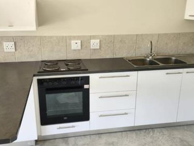 Townhouse for rent in Waterkloof, Gauteng