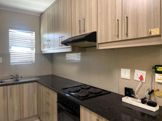 Townhouse for rent in Cape Town, Western Cape
