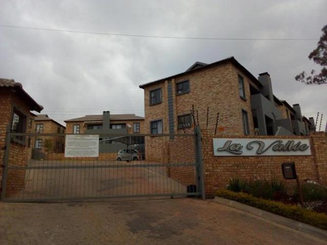 Townhouse for sale in Westonaria, Gauteng