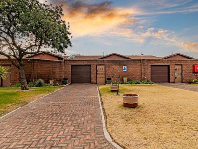 Townhouse for sale in Westonaria, Gauteng