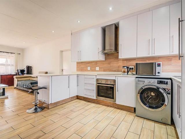 Townhouse for sale in Ekurhuleni, Gauteng