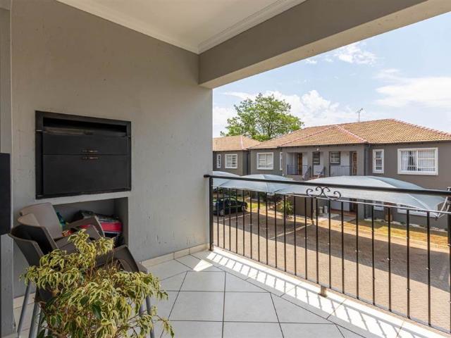 Townhouse for sale in Meyerton