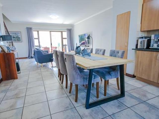 Townhouse for rent in Centurion, Gauteng