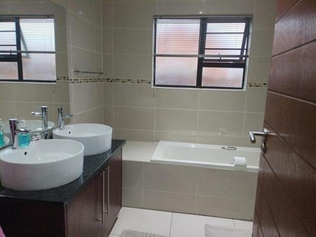 Townhouse for sale in Bloemfontein, Free State