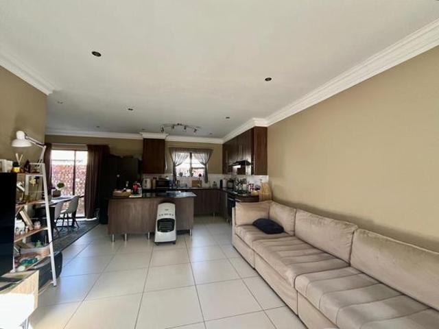 Townhouse for sale in Bloemfontein, Mangaung Metropolitan Municipality