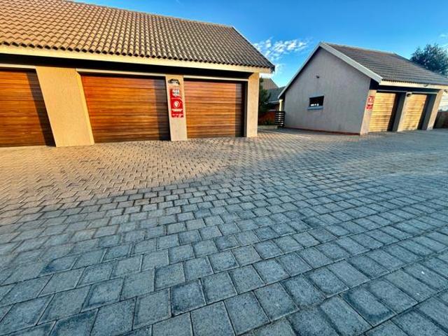 Townhouse for sale in Bloemfontein, Free State