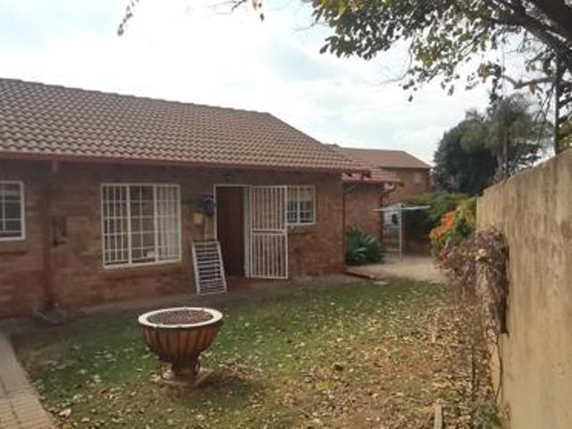 Townhouse for rent in Centurion, Gauteng