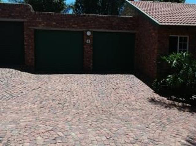 Townhouse for rent in Centurion, City of Tshwane Metropolitan Municipality