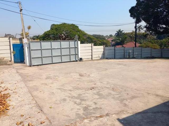 Townhouse for rent in Seaview, Kwazulu-natal