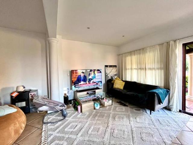 Townhouse for rent in Seaview, Kwazulu-natal