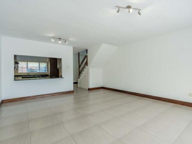 Townhouse for sale in Seaview, Kwazulu-natal