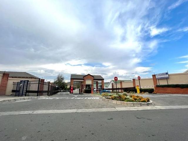 Townhouse for sale in Bloemfontein, Free State