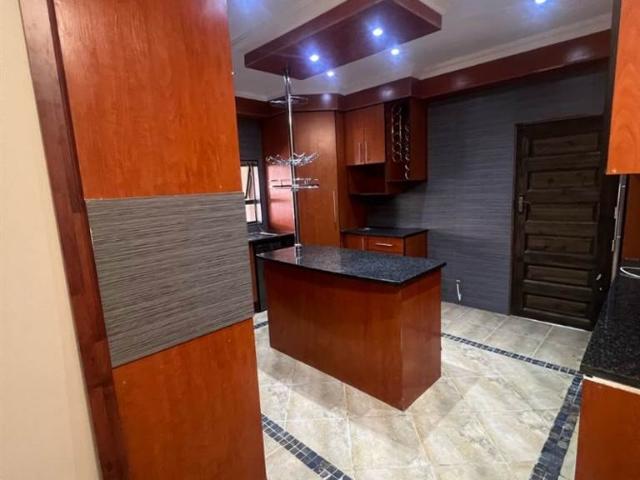 Townhouse for sale in Bloemfontein, Free State