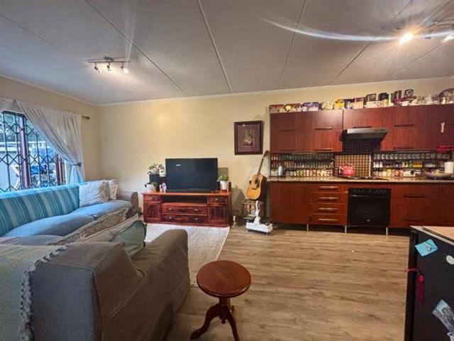 Townhouse for sale in West Rand Garden estates, Westonaria Local Municipality