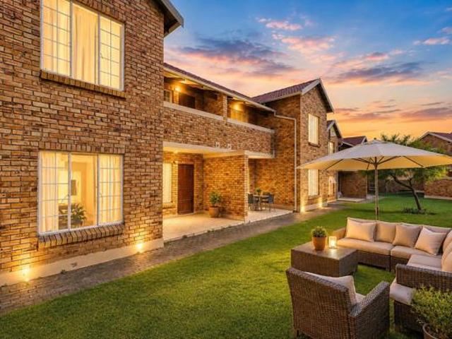 Townhouse for sale in Westonaria, Gauteng