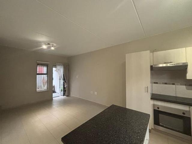 Townhouse for rent in West Rand Garden estates, Westonaria Local Municipality