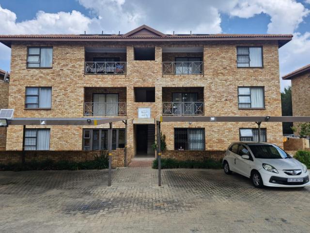 Townhouse for sale in Nooitgedacht, Gauteng