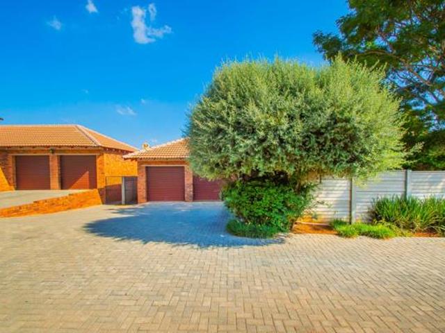 Townhouse for sale in Westonaria, Gauteng