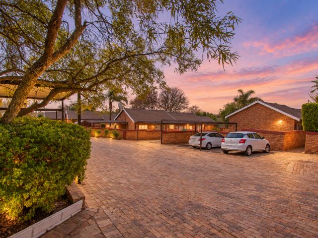 Townhouse for sale in Nooitgedacht, Gauteng