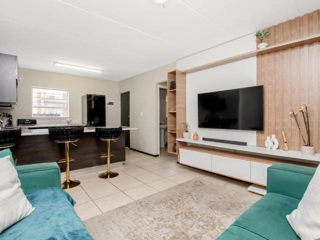 Townhouse for sale in Nooitgedacht, Gauteng