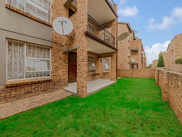 Townhouse for sale in Nooitgedacht, Gauteng