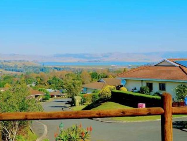 Townhouse for sale in Umgungundlovu, Kwazulu-natal