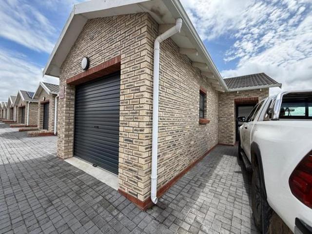 Townhouse for rent in Nelson Mandela Bay Ward 18, Nelson Mandela Bay Metropolitan Municipality