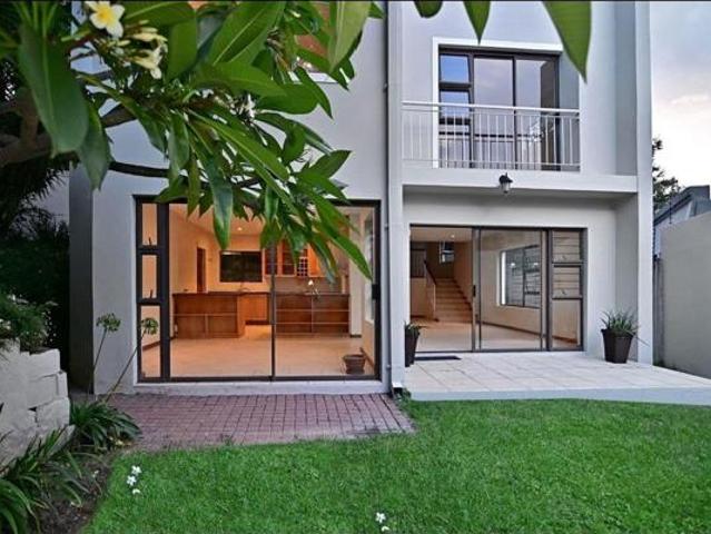 Townhouse for rent in Vosloorus, Gauteng