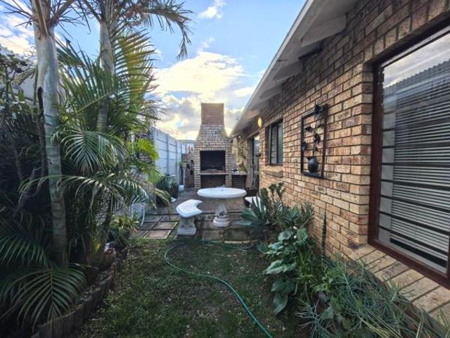 Townhouse for sale in Cape St Francis, Eastern Cape