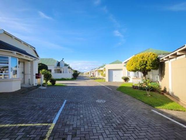 Townhouse for sale in Cape St Francis, Eastern Cape