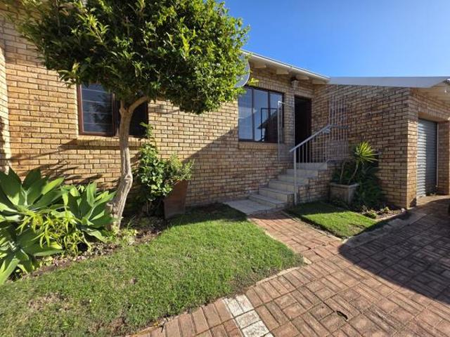 Townhouse for sale in Cape St Francis, Eastern Cape