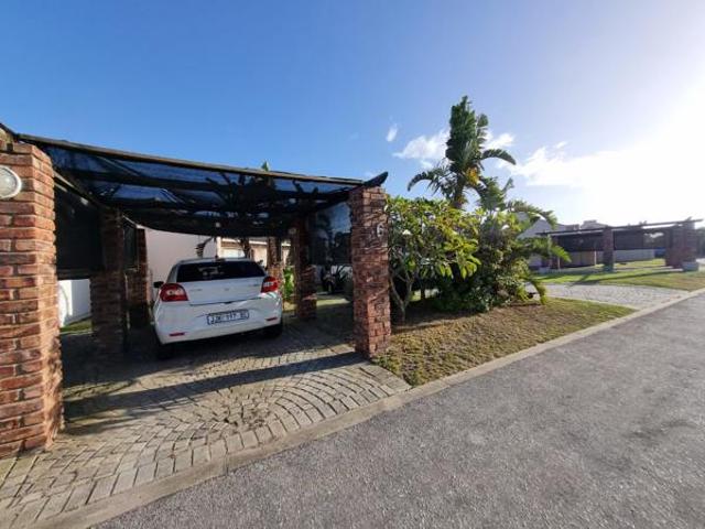 Townhouse for rent in Nelson Mandela Bay Ward 18, Nelson Mandela Bay Metropolitan Municipality