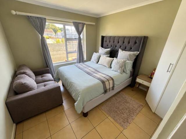 Townhouse for rent in Nelson Mandela Bay Ward 18, Nelson Mandela Bay Metropolitan Municipality
