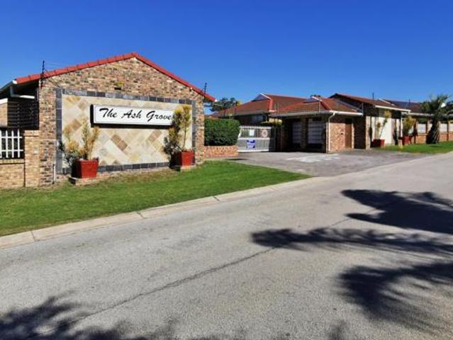 Townhouse for sale in Eastern Cape