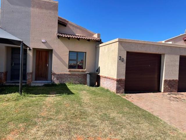 Townhouse for rent in Kgalagadi, Northern Cape
