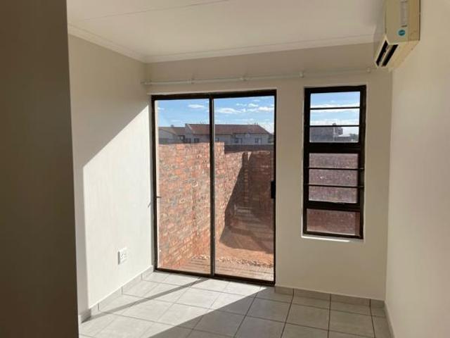Townhouse for rent in Kgalagadi, Northern Cape