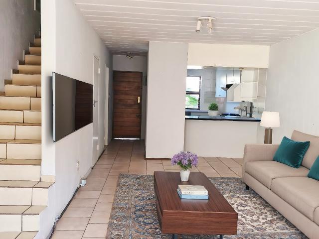 Townhouse for sale in Vosloorus, Gauteng