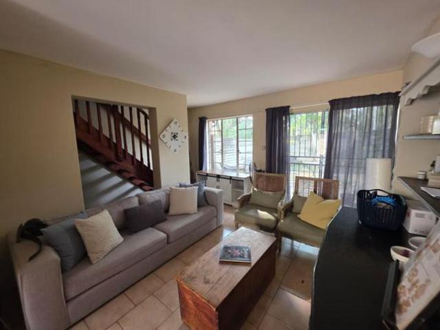 Townhouse for rent in Waterkloof, Gauteng