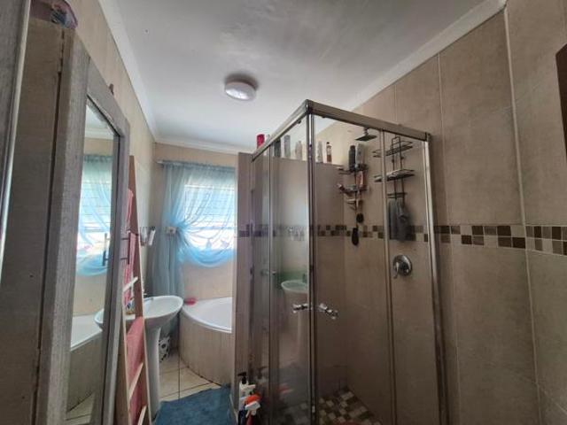 Townhouse for sale in Gert Sibande, Mpumalanga