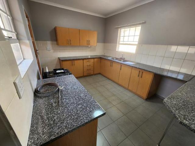 Townhouse for sale in Dr Kenneth Kaunda, North West