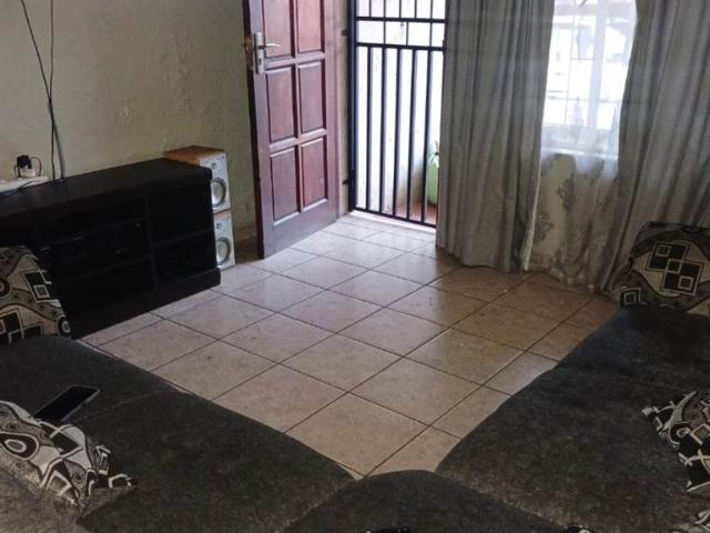 Townhouse for sale in East Rand