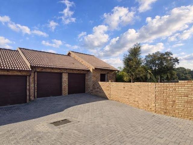 Townhouse for sale in Centurion, City of Tshwane Metropolitan Municipality
