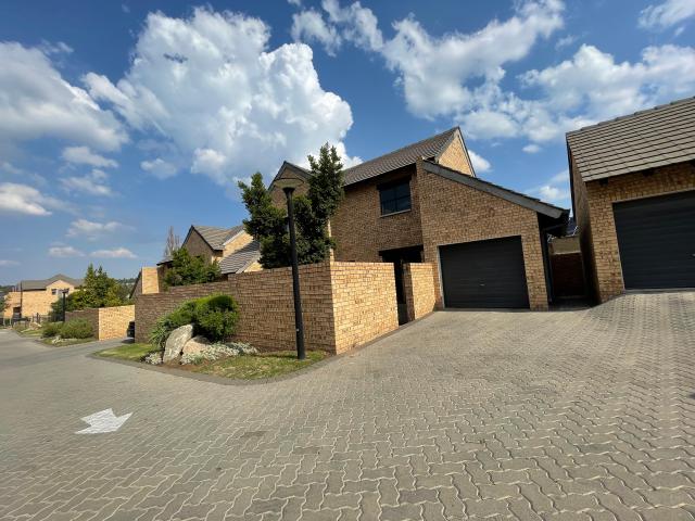 Townhouse for rent in Midrand