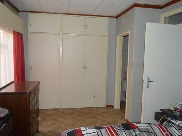 Townhouse for sale in Dr Kenneth Kaunda, North West