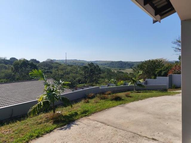Townhouse for rent in La Mercy, Kwazulu-natal